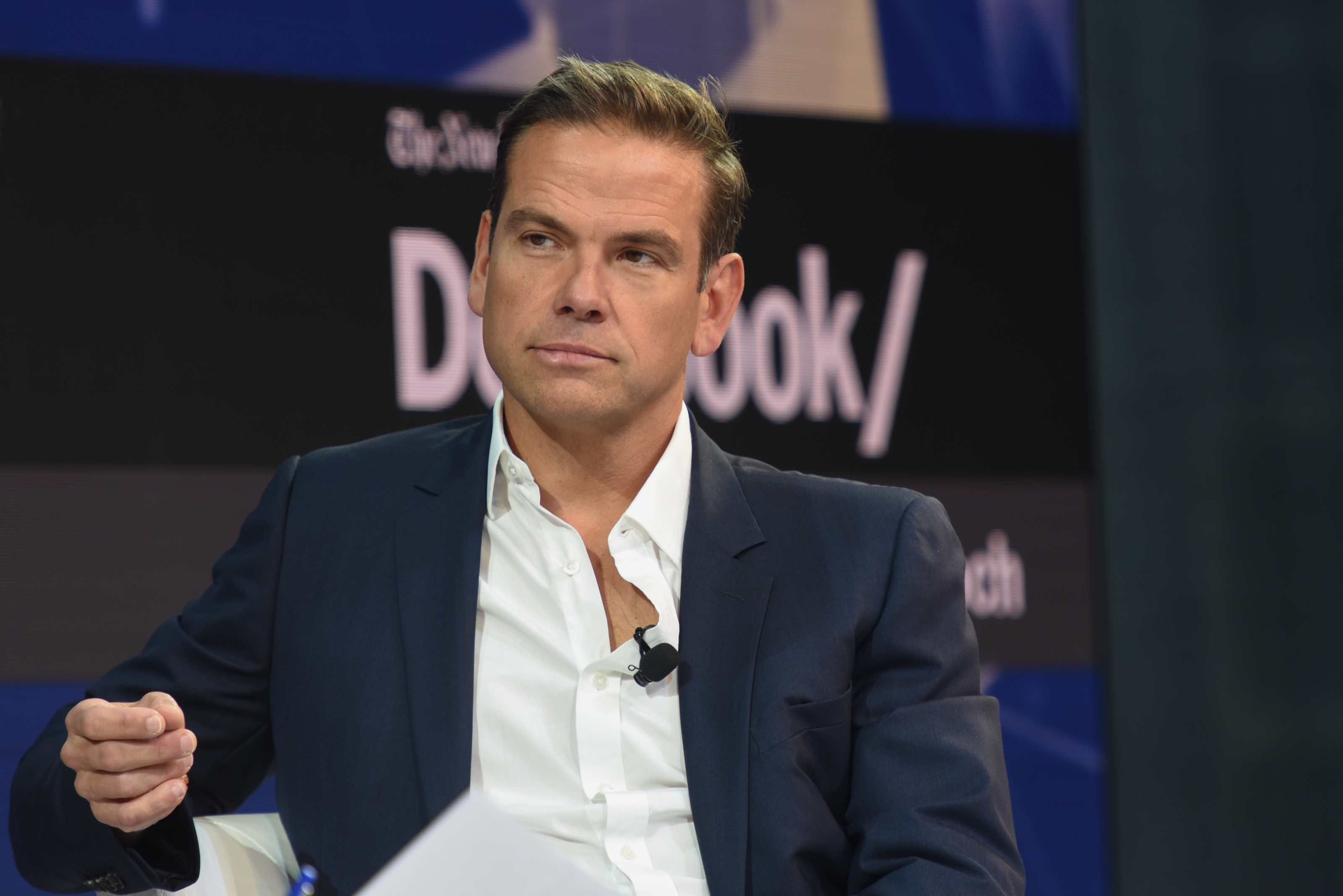 Lachlan Murdoch Says Fox Won’t Amend Existing NFL Contract Early, Sticking To “Customary Timetable”