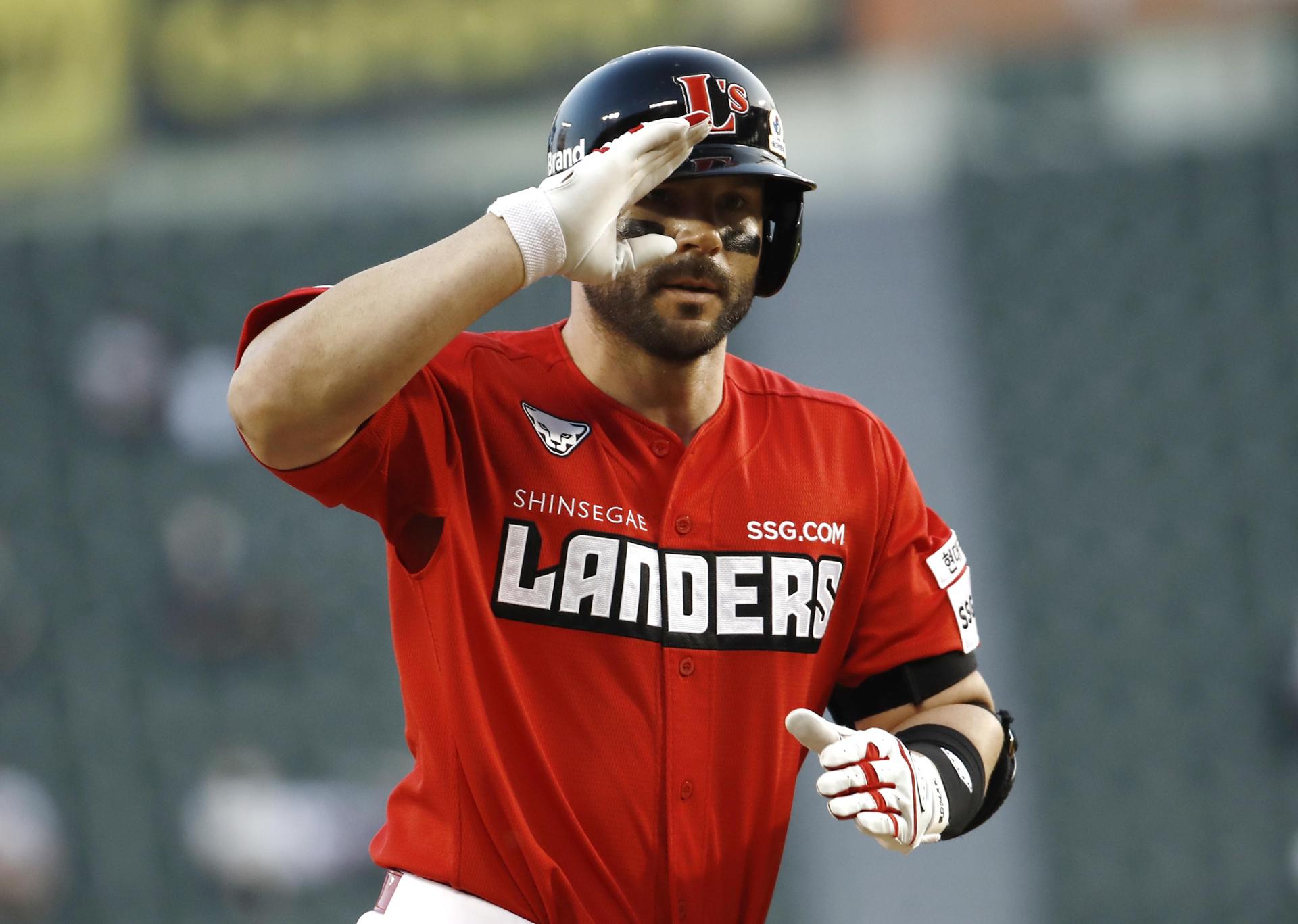 Landers invite ex-All-Star slugger Romak for pregame ceremony
