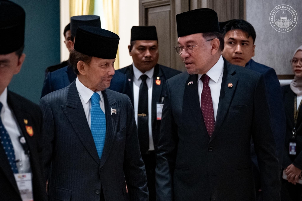 Anwar visits Brunei for annual leaders’ consultation with Sultan Hassanal Bolkiah