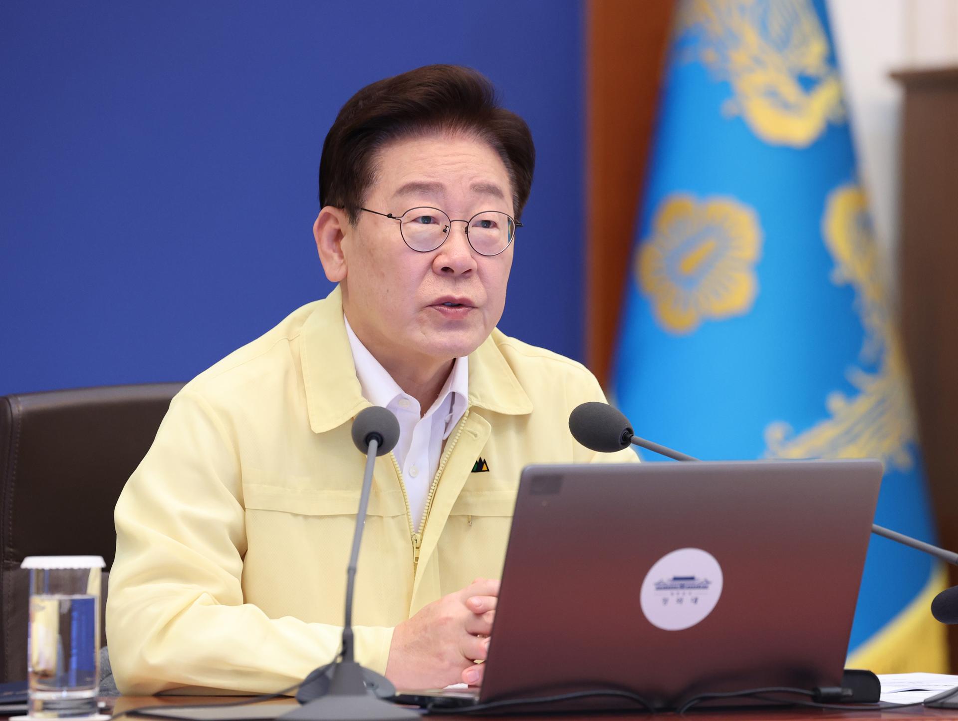 Lee to discuss pan-government drive to eradicate corruption