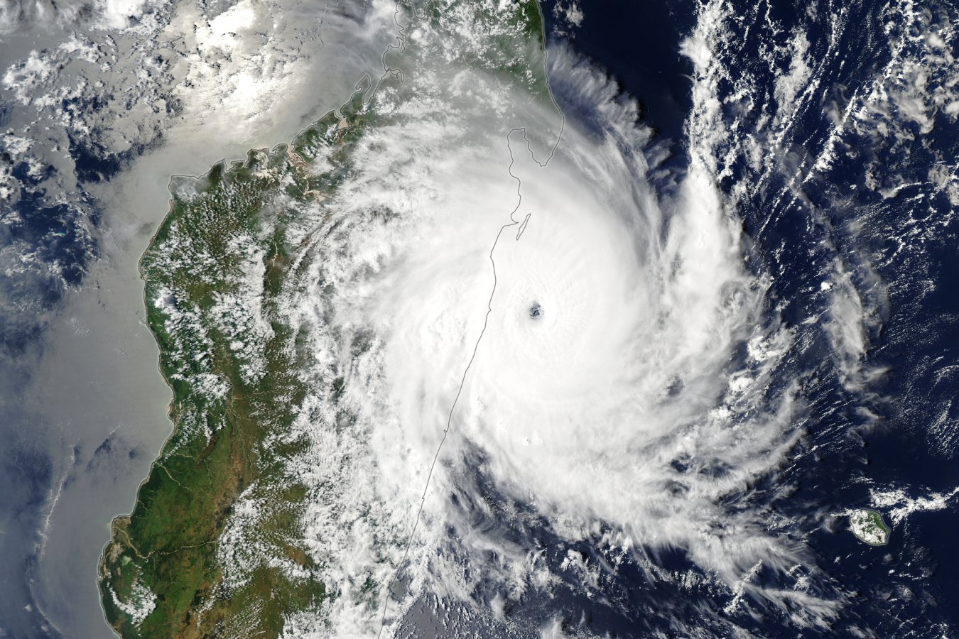 DeepMind AI gives an extra day of warning ahead of deadly cyclones