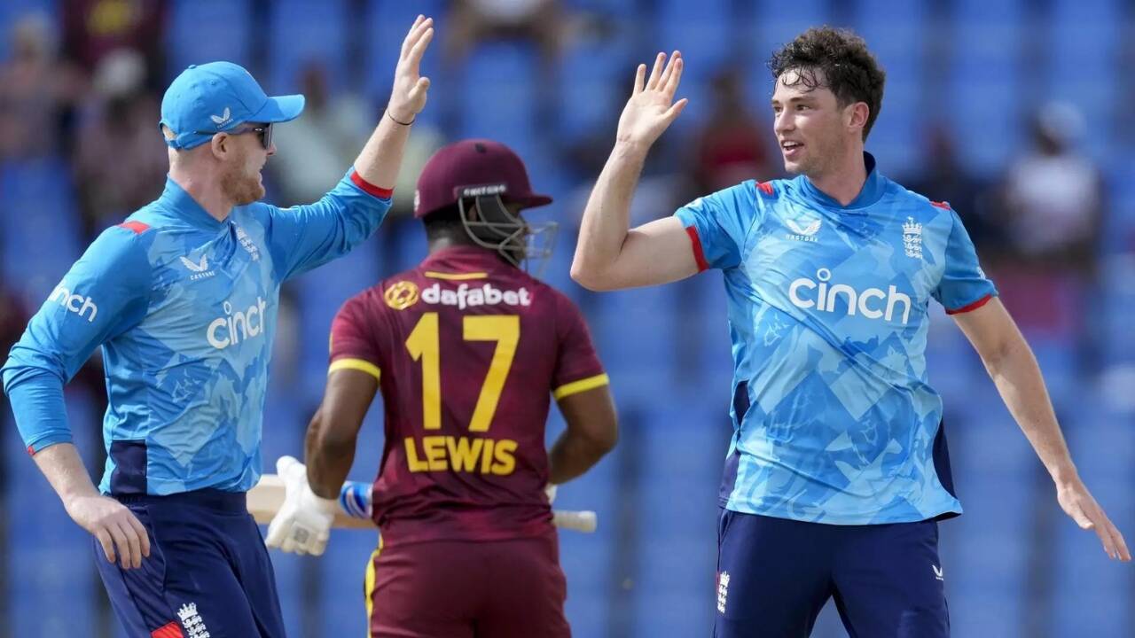 England fast bowler announces shock retirement from cricket at 25