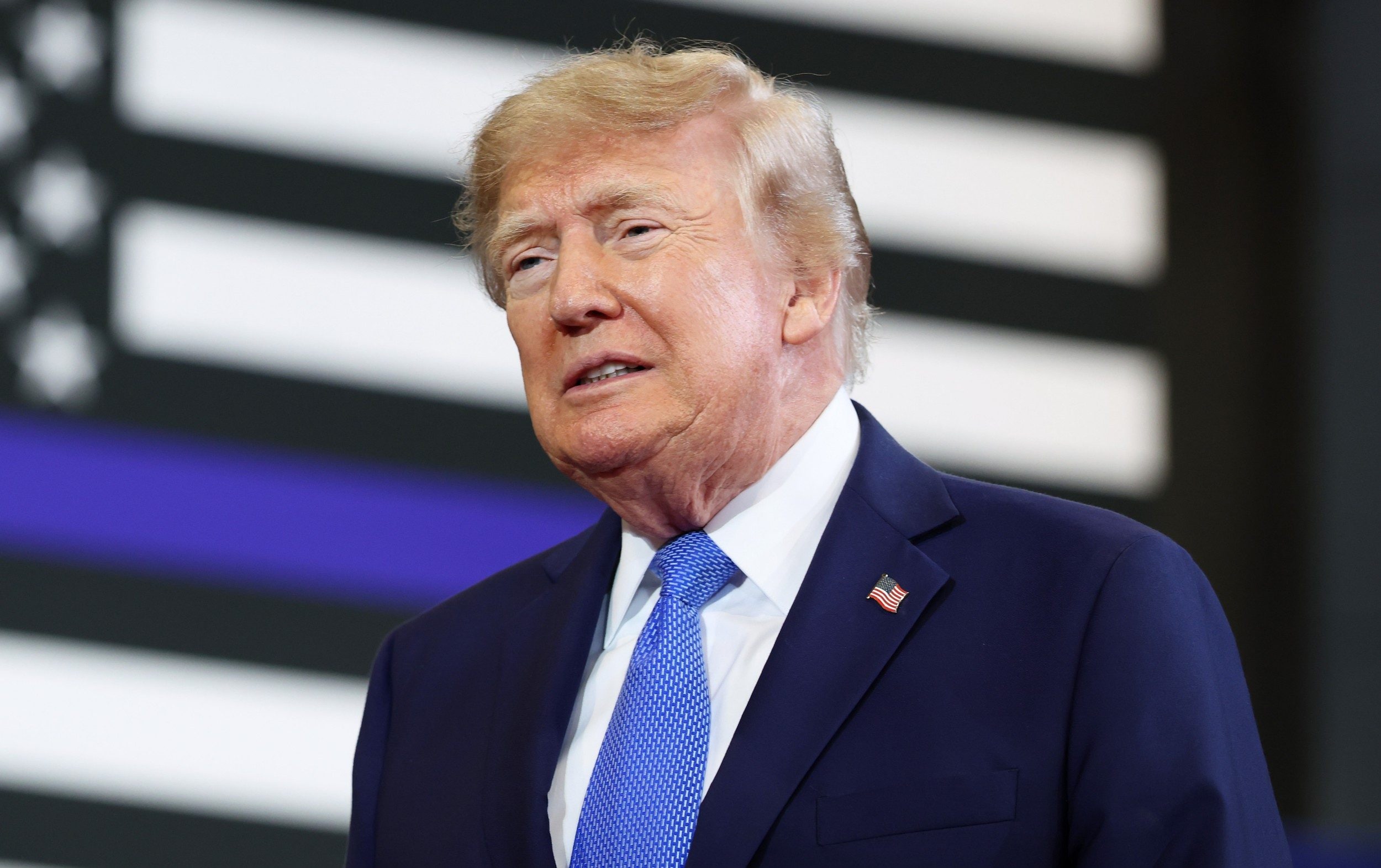 US debt hits record $40tn as Trump intervenes in bond market