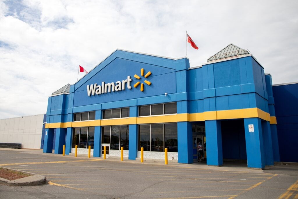 Walmart Q2 Preview: Retailer Beats Revenue 25 Straight Quarters, Could Streak Extension Help Close Gap with Target Stock?
