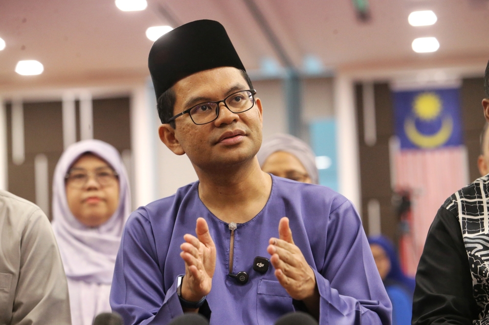 Malaysia targets first ‘made by Malaysia’ chips using Arm Limited technology by 2030, says economy minister
