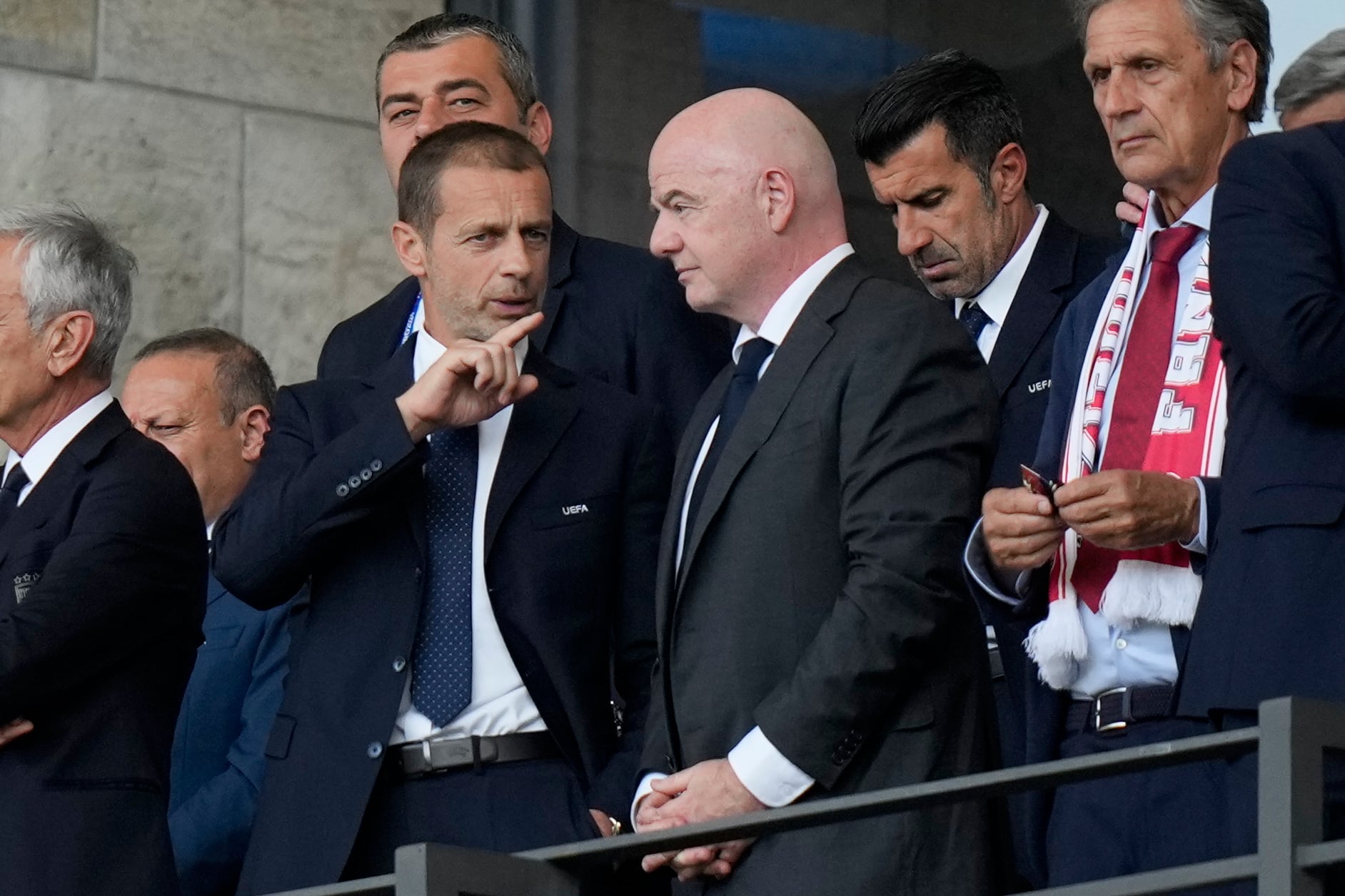 UEFA maintains its position against Infantino while Conmebol supports him