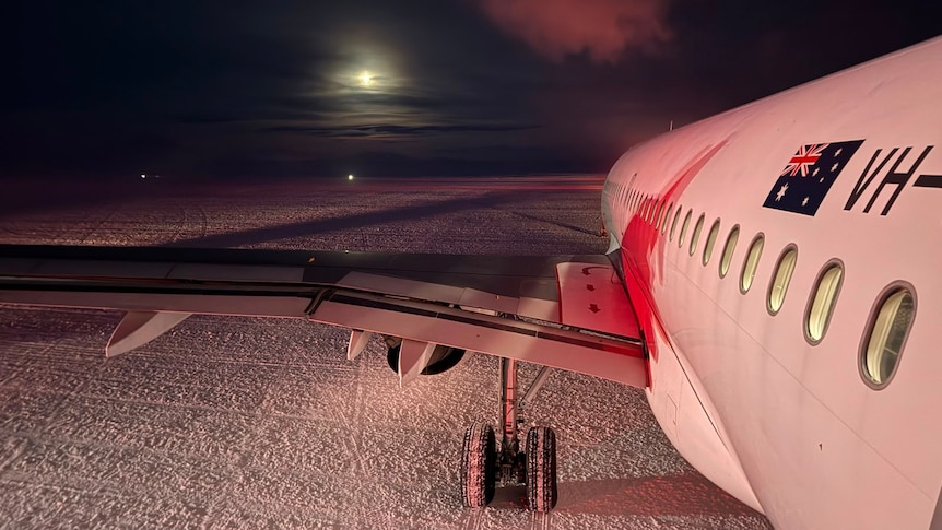 Australian team pulls off 'extraordinary' midwinter rescue in Antarctica