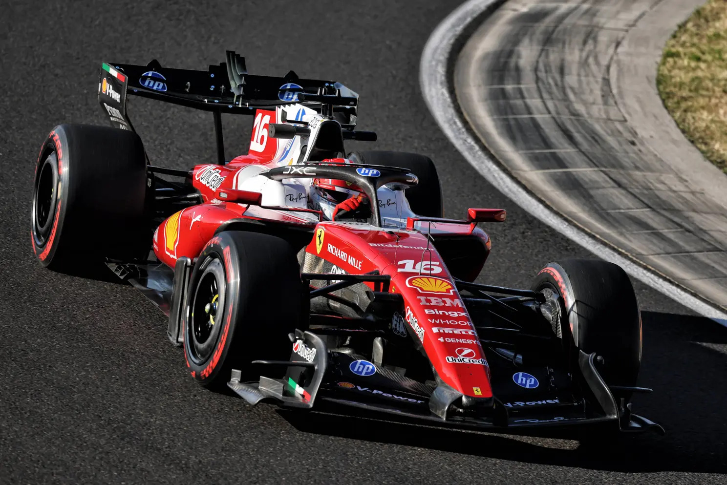 F1 LIVE: Follow FP1 at the Dutch Grand Prix here!