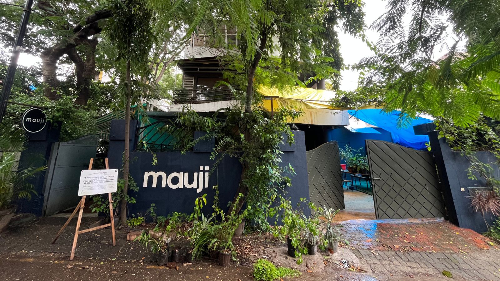 Pune on my plate: A cafe that charges you for your time, not table