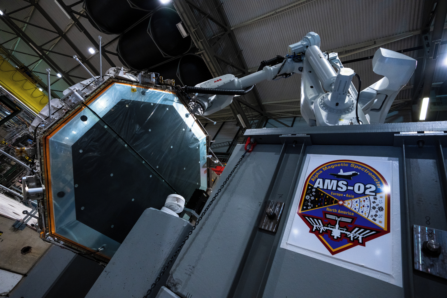 Final tests for the AMS upgrade before spaceflight