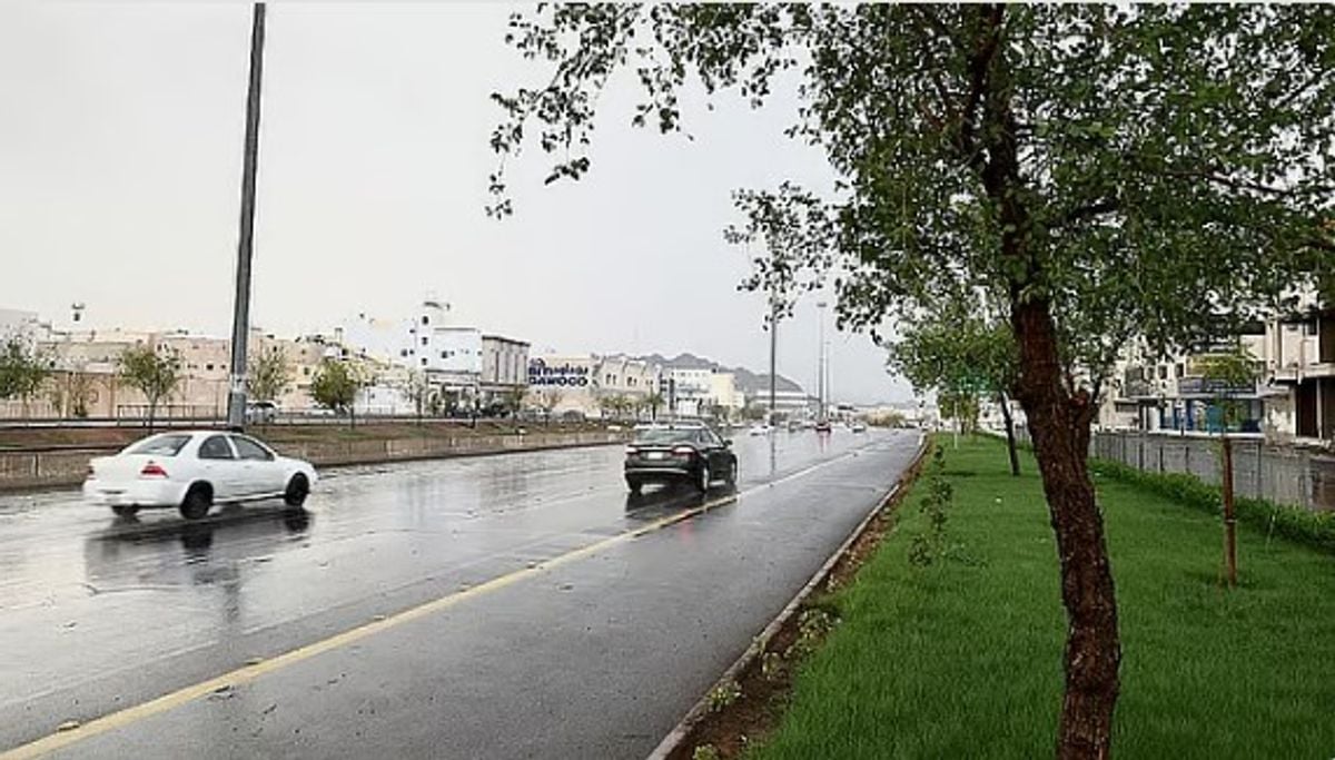 Light rain and strong winds forecast for Makkah and Jumum