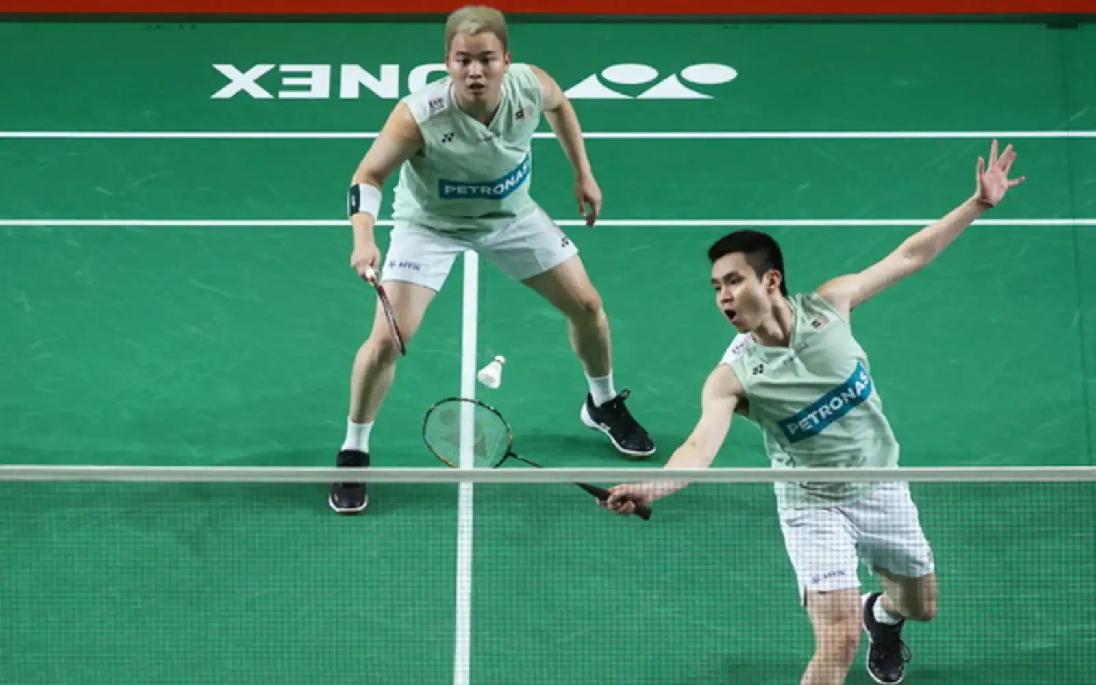 Aaron-Wooi Yik storm into World Championships semi-finals