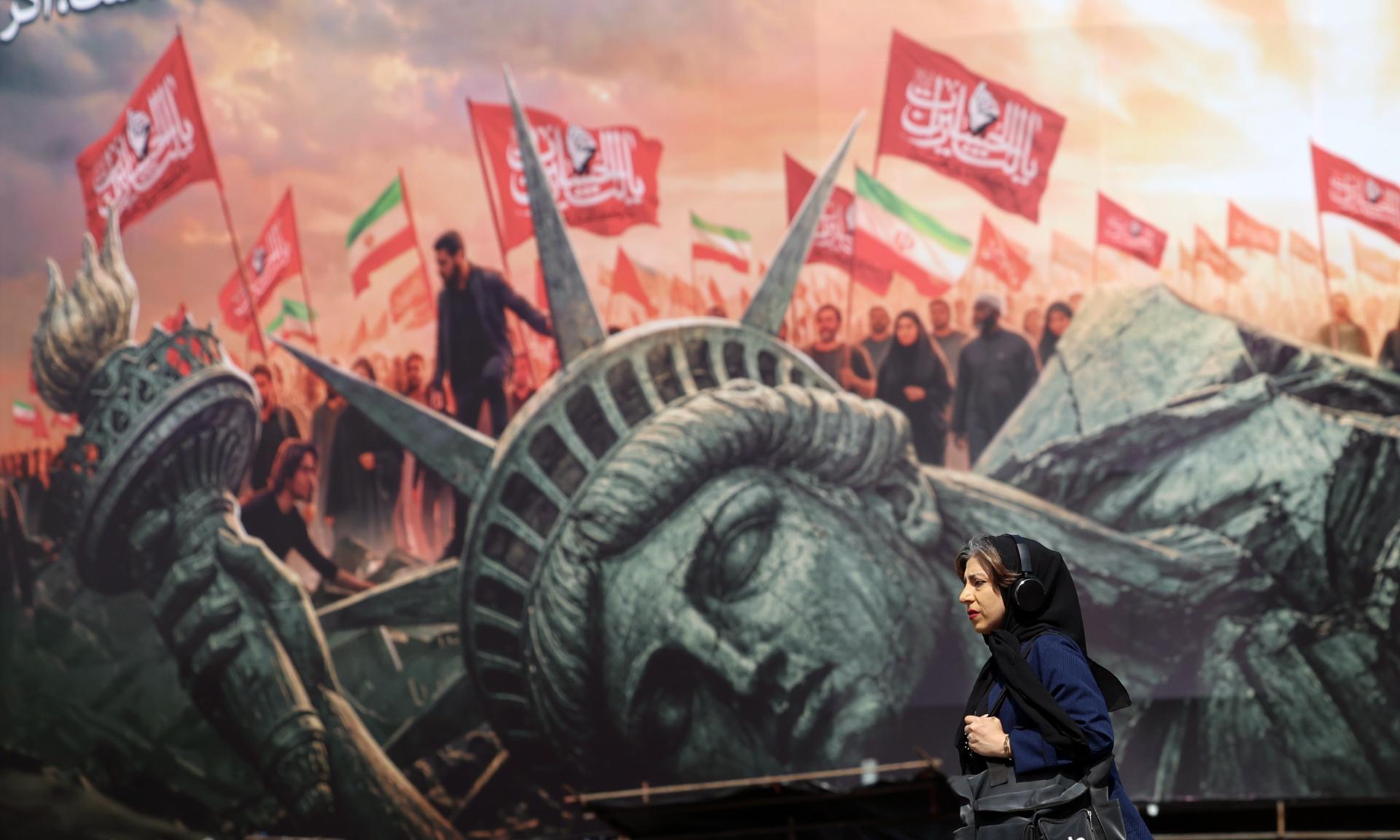 Iran vows 'devastating' response to US threat to cut off its economic lifelines