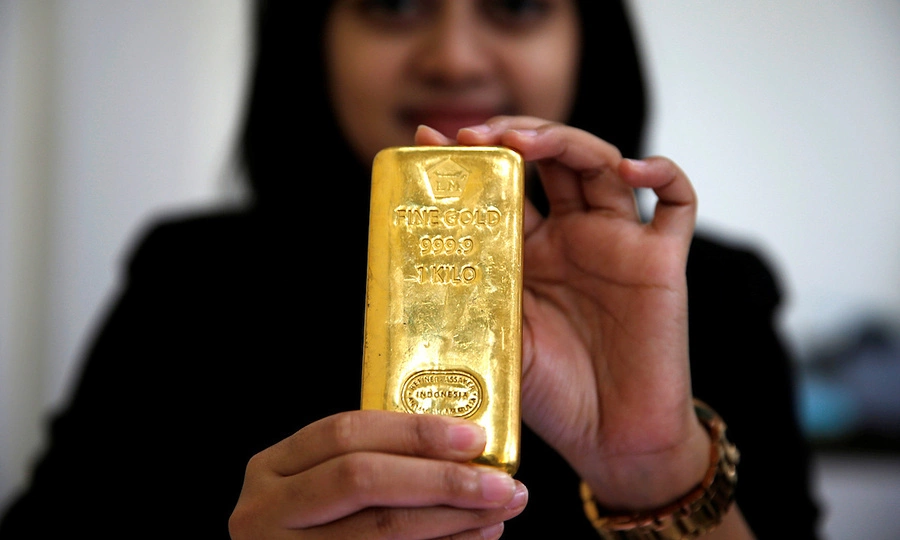 Which Southeast Asian country bought most gold in Q2?