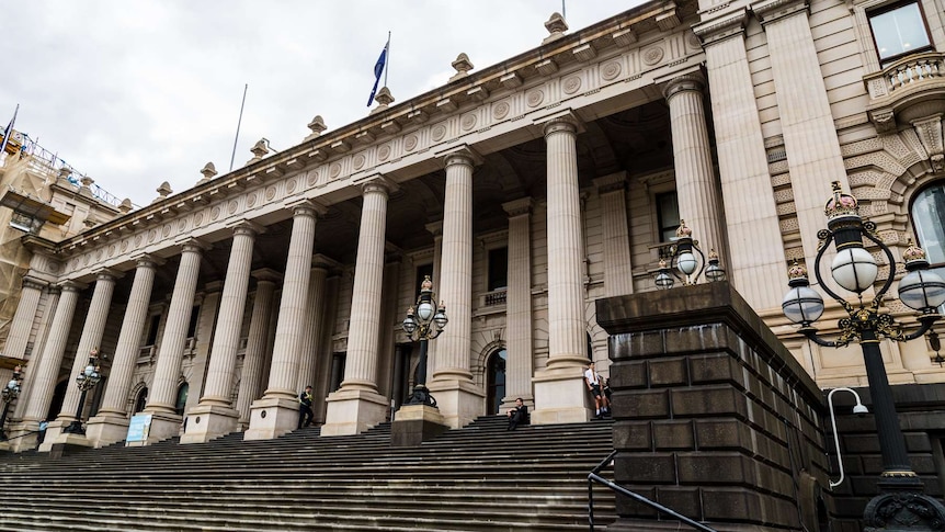 Victoria moves to tighten rules for councillors eyeing parliament