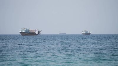 Iran seeks to bar U.S. ships as Hormuz deal with Oman advances