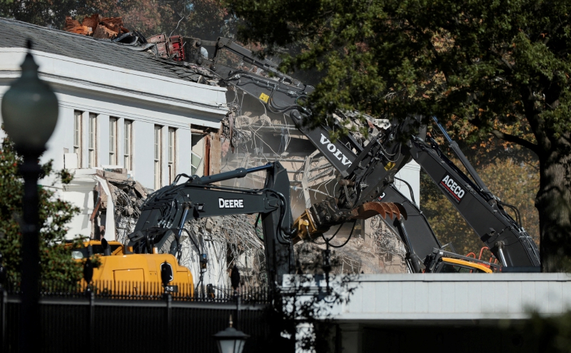 US Supreme Court allows White House ballroom construction for now