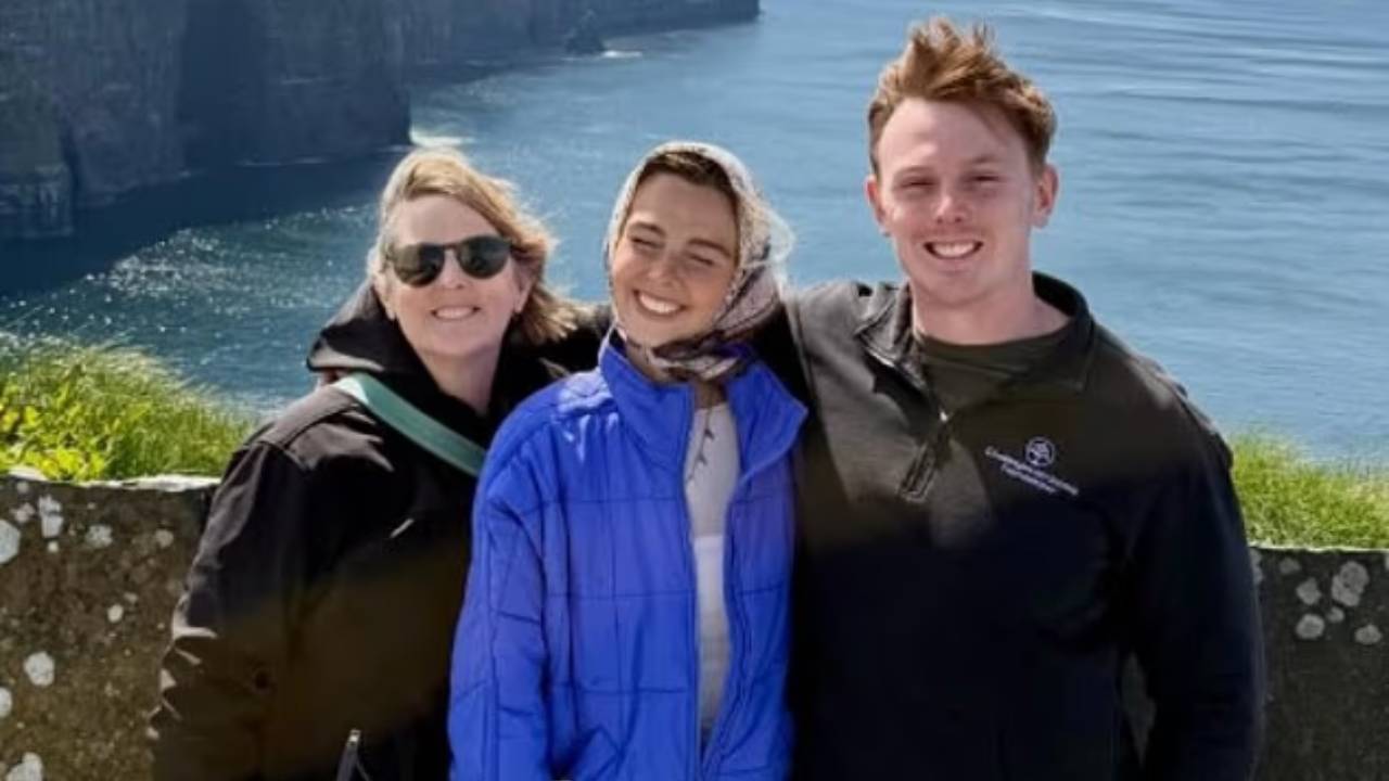 Influencer Sydney Towle dies at 26 after rare cancer battle