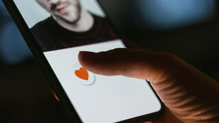 Bumble drops women-first rule: Why women still want men to initiate