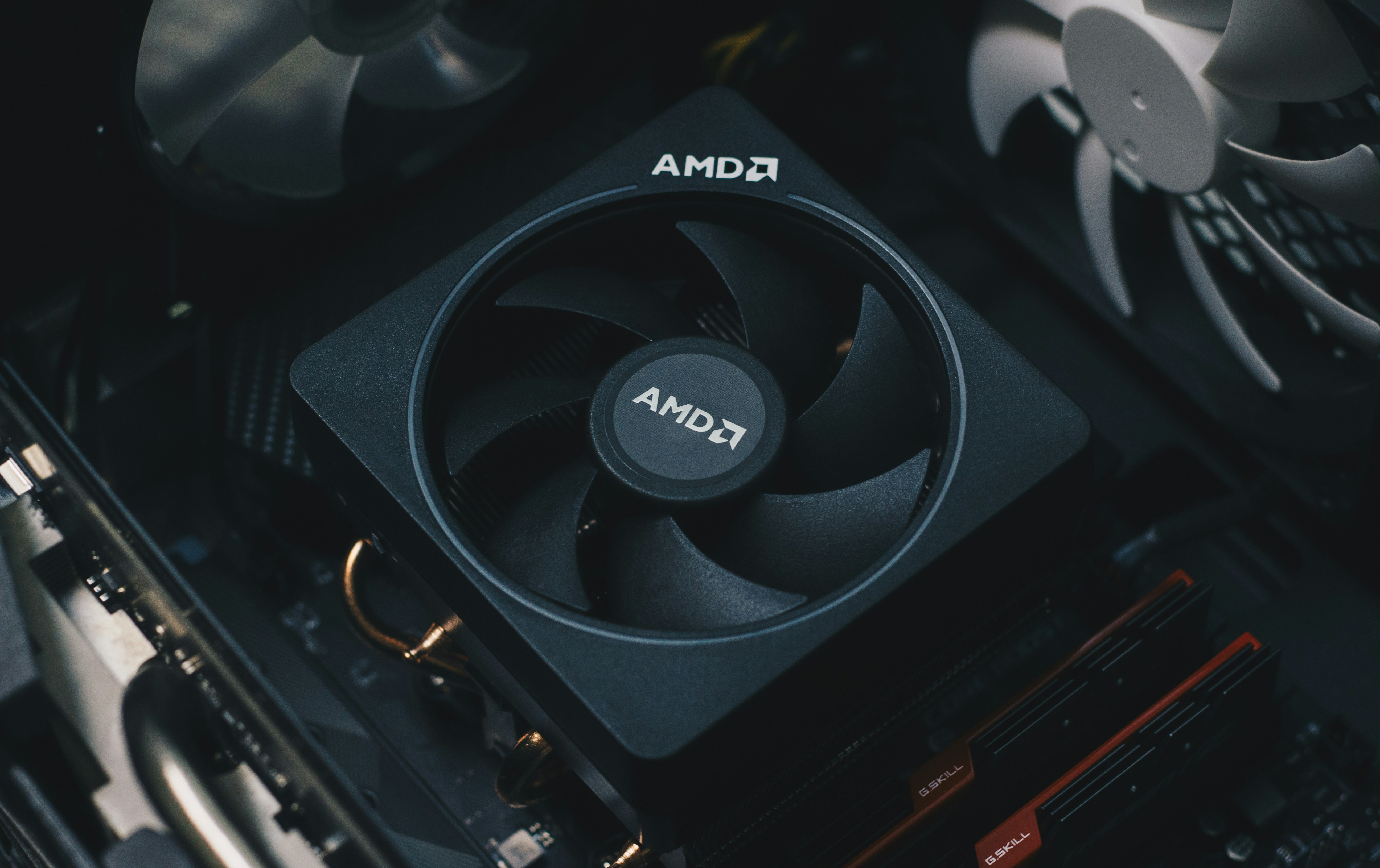 AMD Just Split Two of Wall Street’s Biggest Contrarian Investors