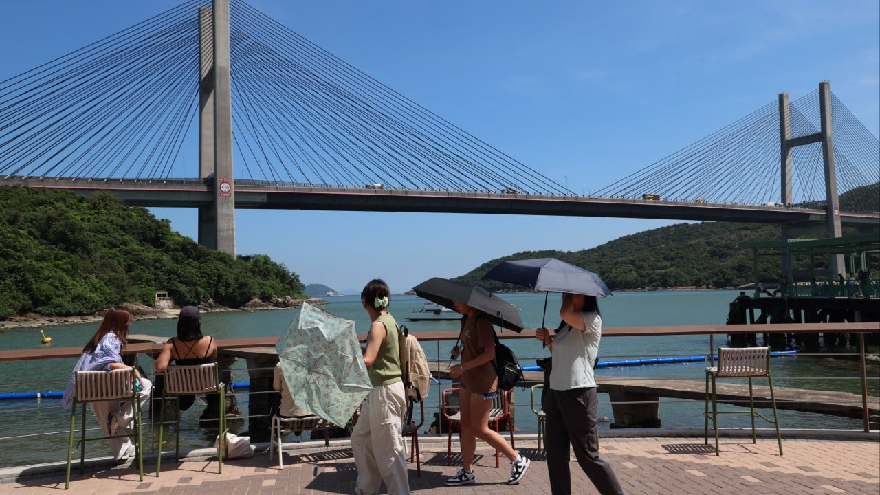 Temperatures could hit 36 degrees Celsius in Hong Kong over extremely hot weekend