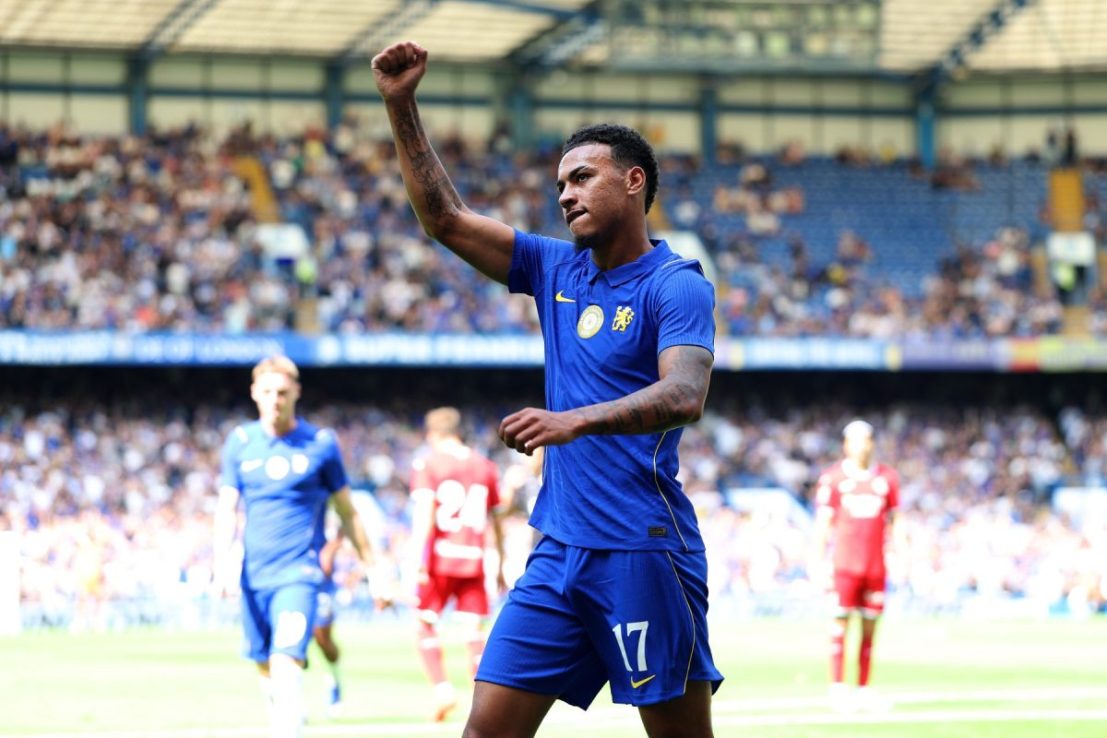 Who sponsors the 20 Premier League clubs after gambling ban?