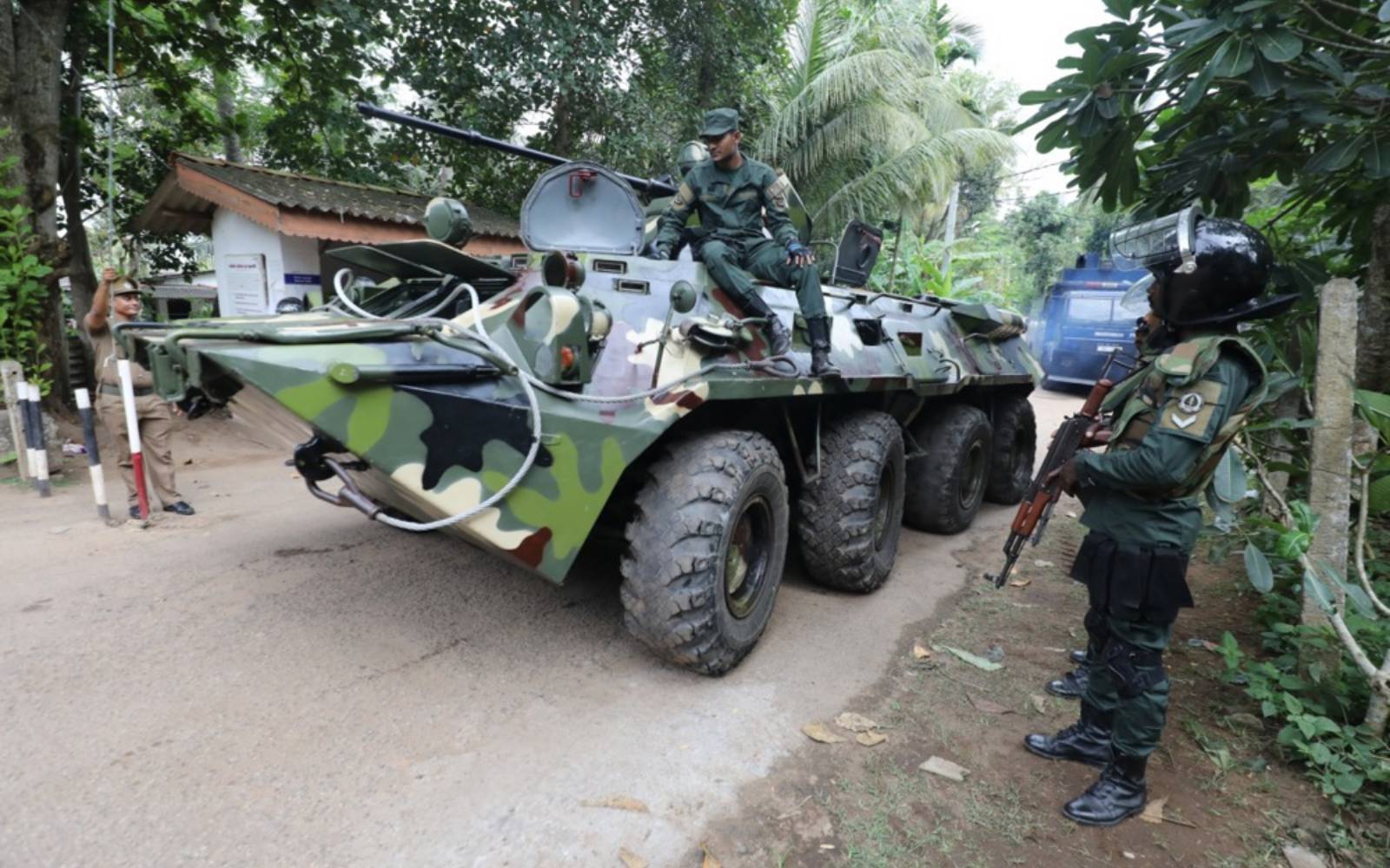 Troops deployed in Sri Lanka to contain prison unrest