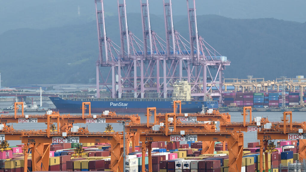 South Korea ship to test alternative Arctic route as Mideast conflict disrupts shipping