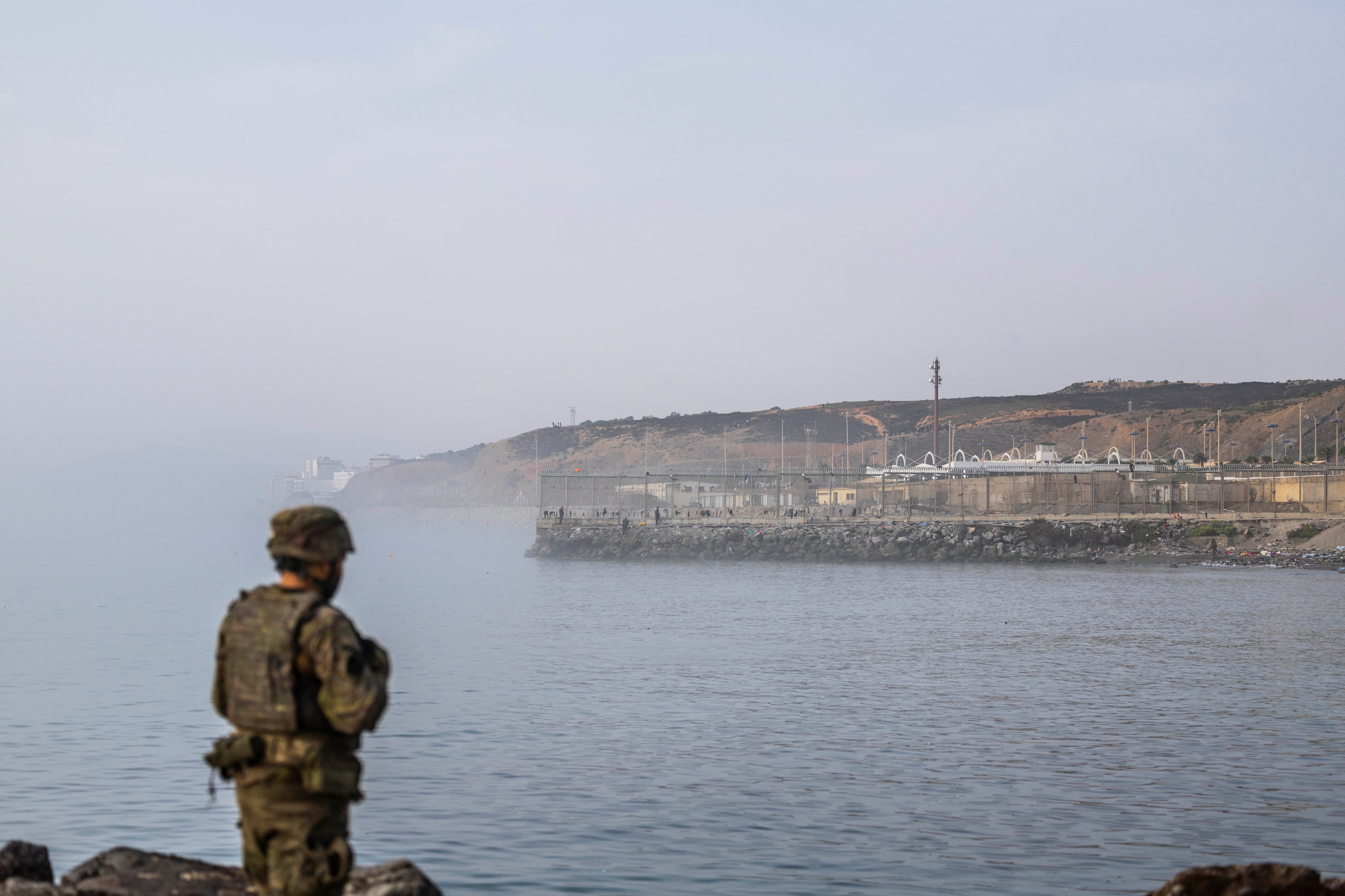 Breaking news on the entry of immigrants to Ceuta, live | The Government requests the appearance of Marlaska, Albares, Robles and Bolaños in Congress due to the crisis in Ceuta