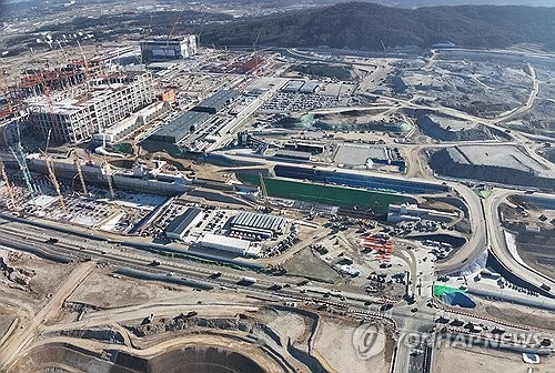 Sk hynix to invest 54.3 tln won in Yongin's Y2 fab, Cheongju's M17 fab