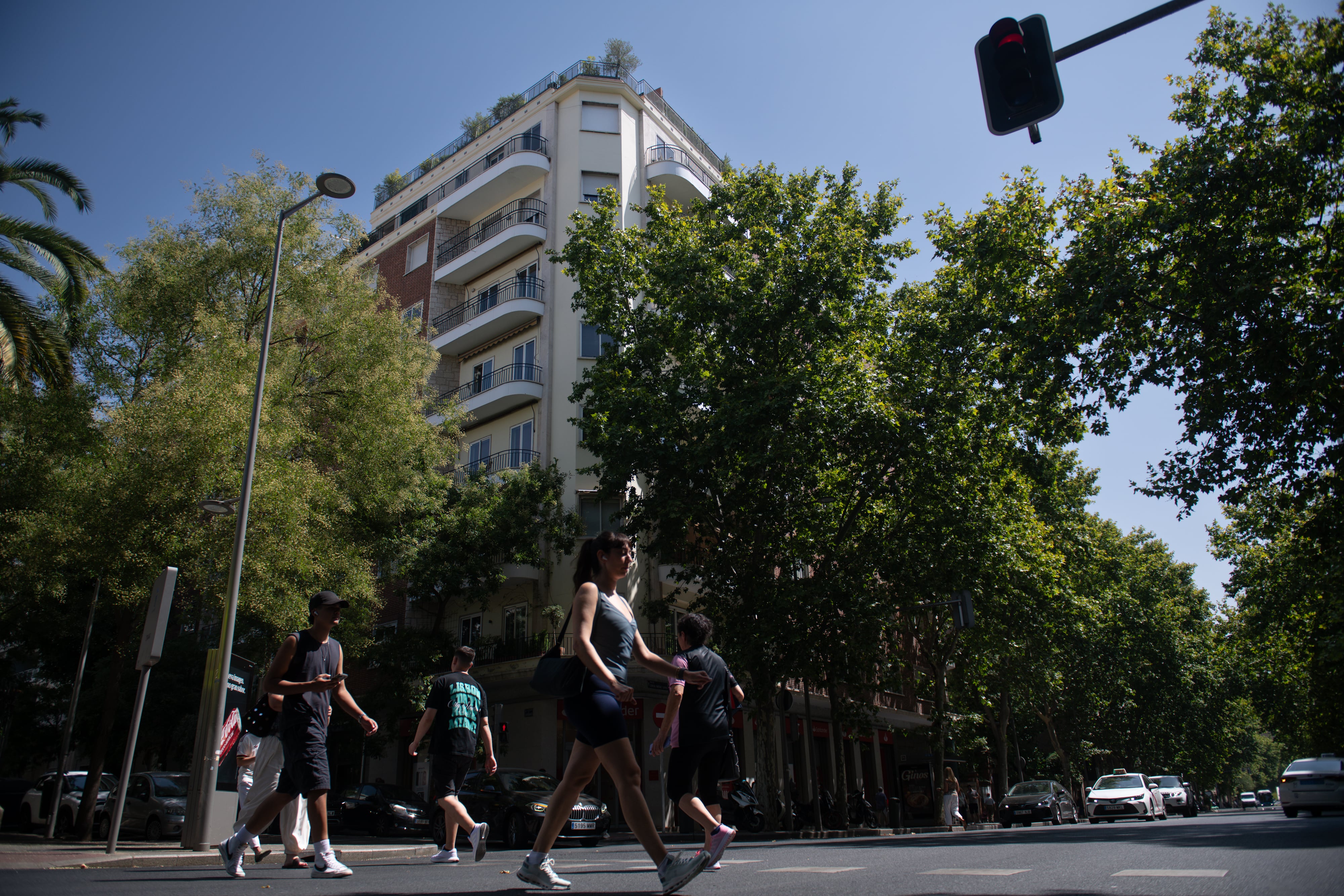 The PSOE will denounce before justice the purchase of Ayuso's Government penthouse: "They will regret it"
