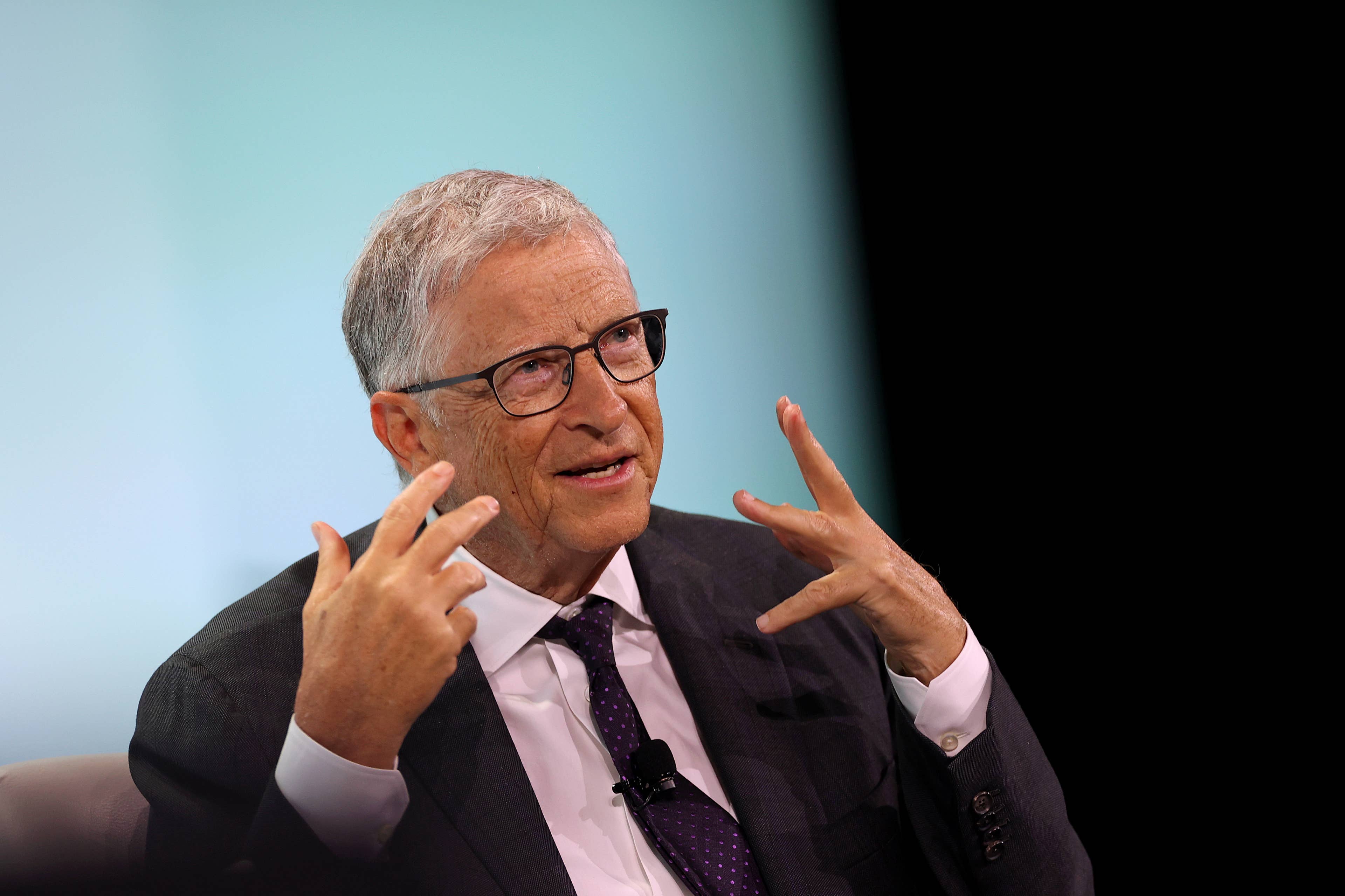 Bill Gates pulls $818M from Berkshire to buy this giant