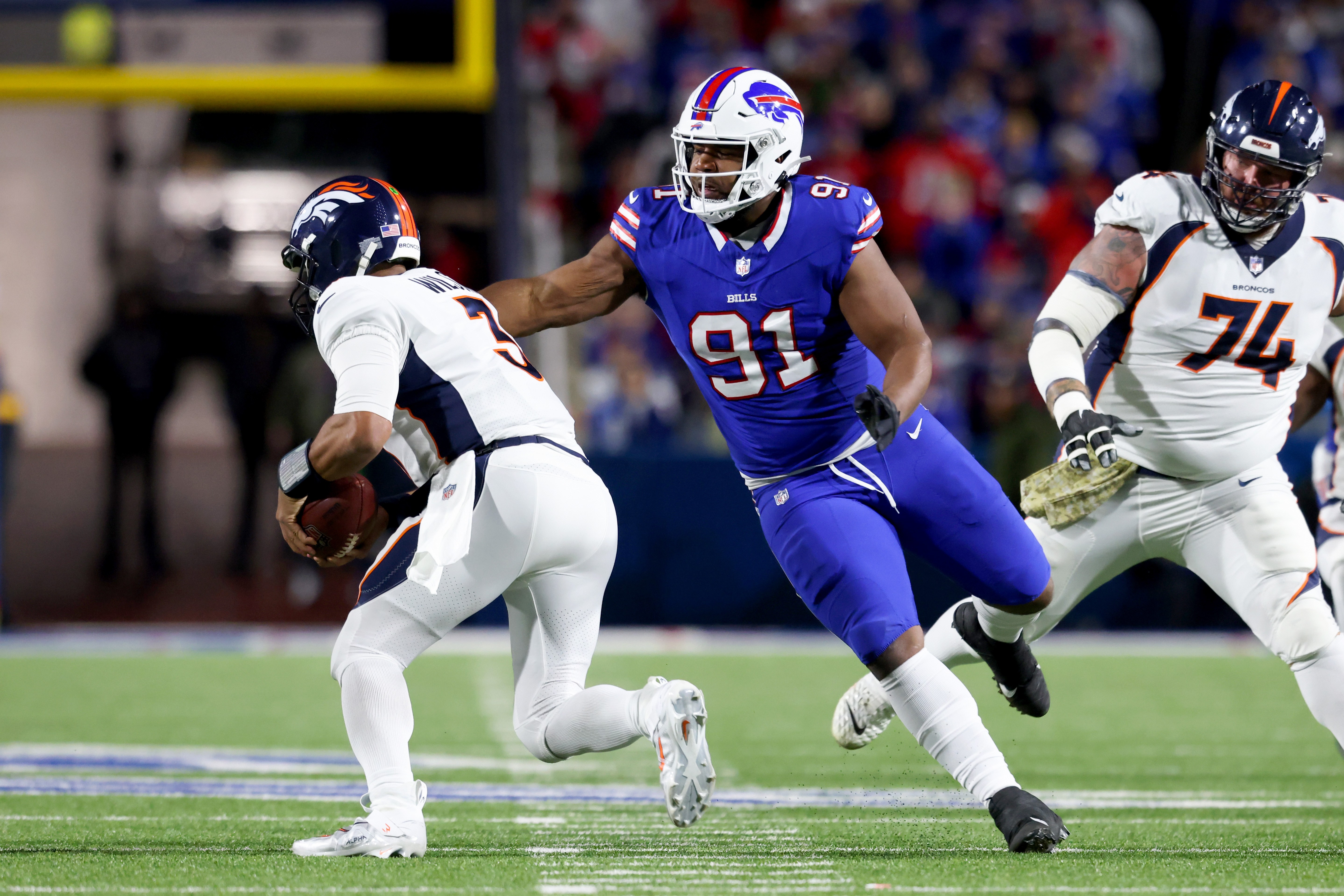 Ed Oliver’s young son has unexpectedly passed away