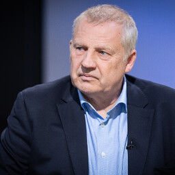 Expert: Talk of a direct Russian attack is extremely foolish