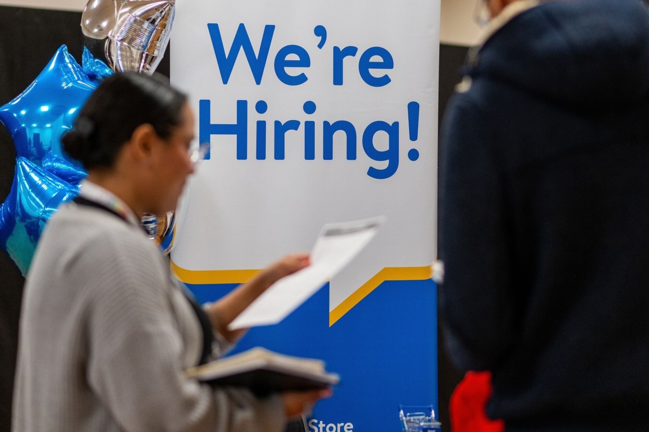 Canada Unemployment Rate Falls to 2-Year Low of 6.4% in July
