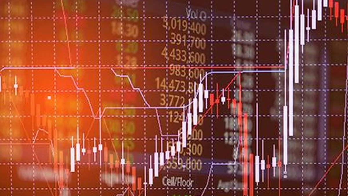 Chip fears drag markets lower; IT stocks buck the trend