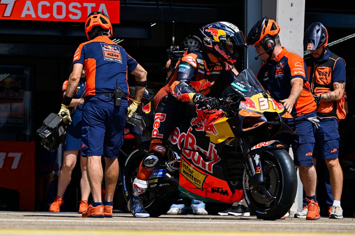 KTM given green light to fix faulty MotoGP engine
