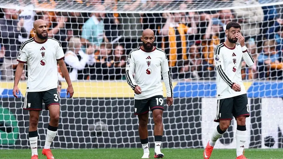 Man Utd ‘didn’t look ready’ – but hurting Carrick remains calm