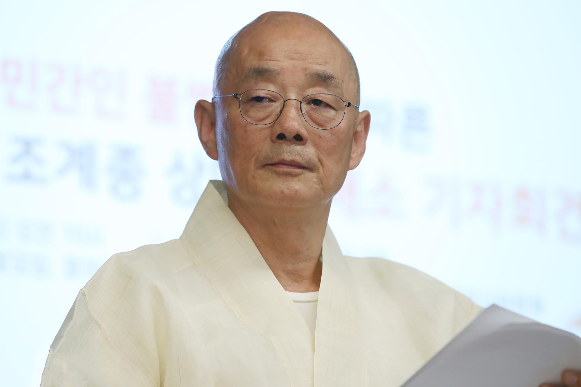 President expresses condolence over death of Ven. Myeongjin
