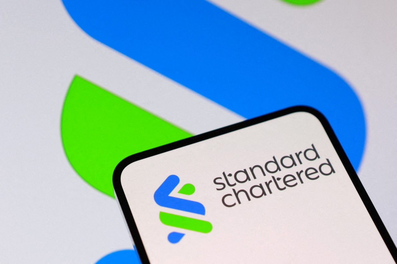 Standard Chartered Posts Profit Beat, Announces $1 Billion Buyback