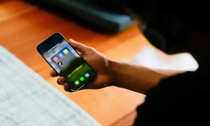 IHC moved to regulate social media use by children