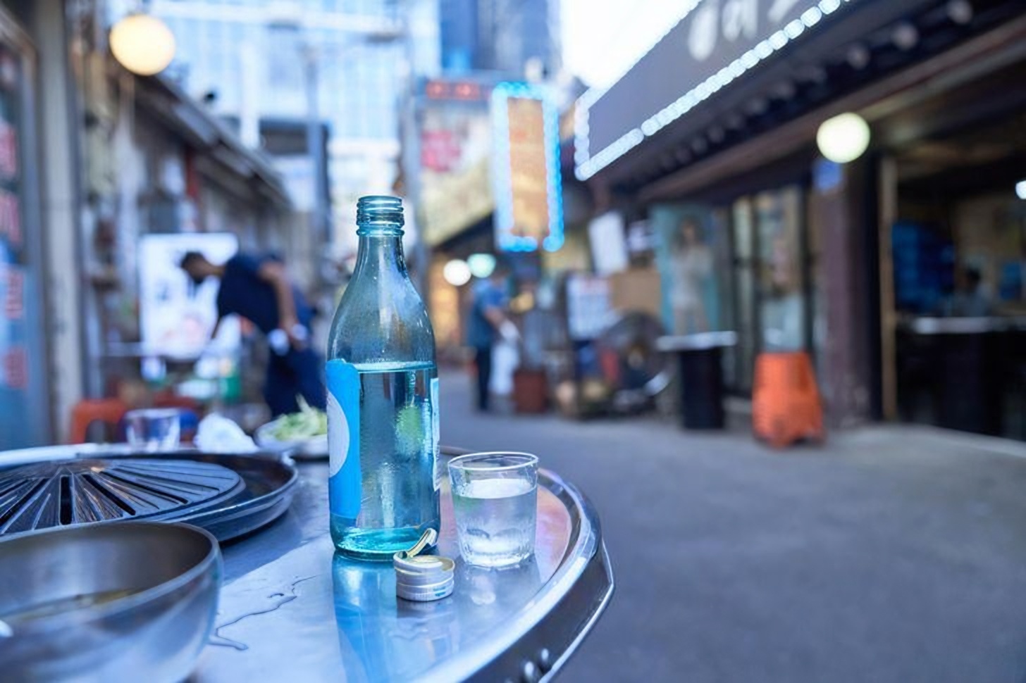 Korea's alcoholic beverage output falls to 27-year low in 2025 amid shifting drinking trends