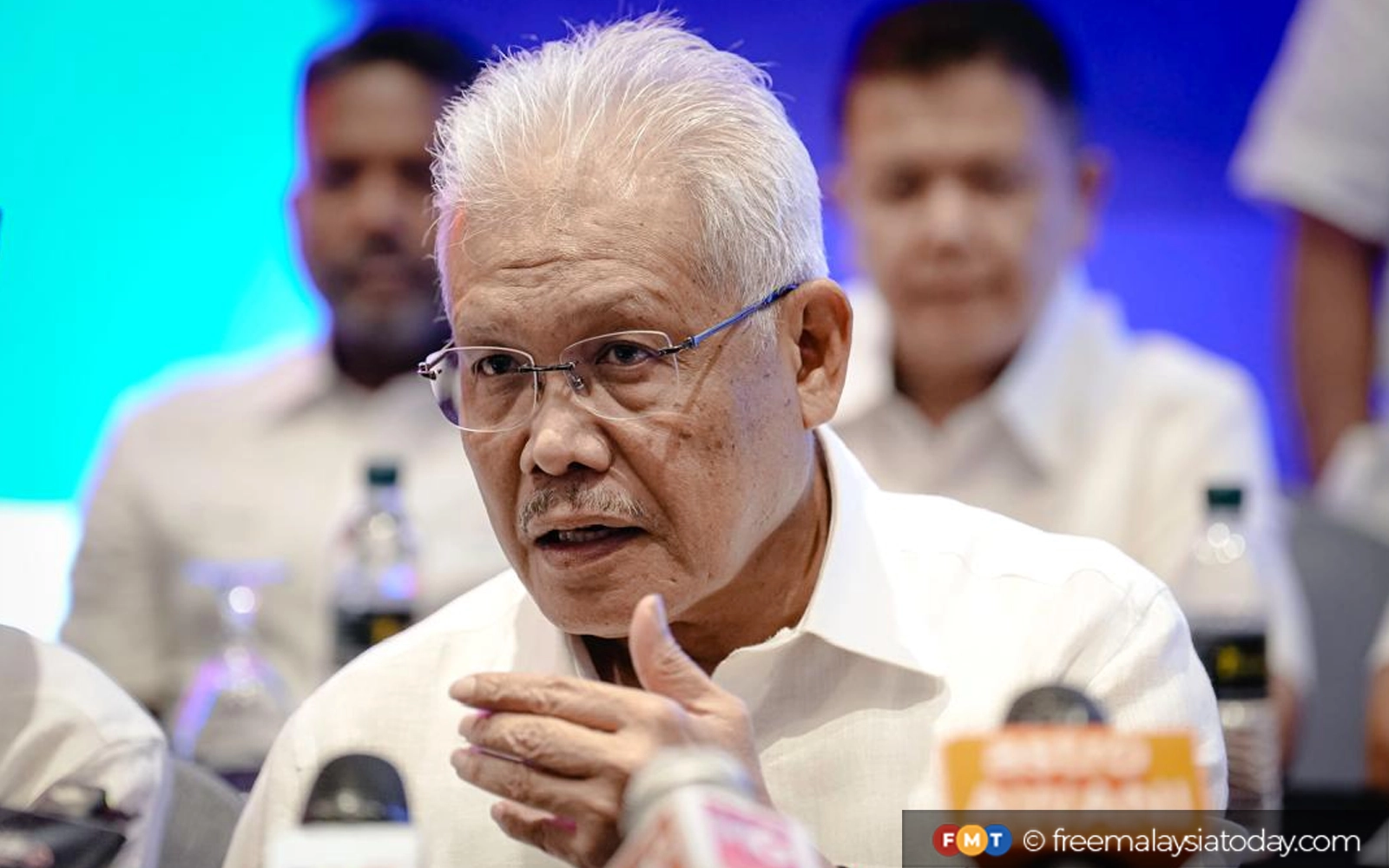 Kena tolak ansur demi ‘gelombang biru’, tegas Hamzah