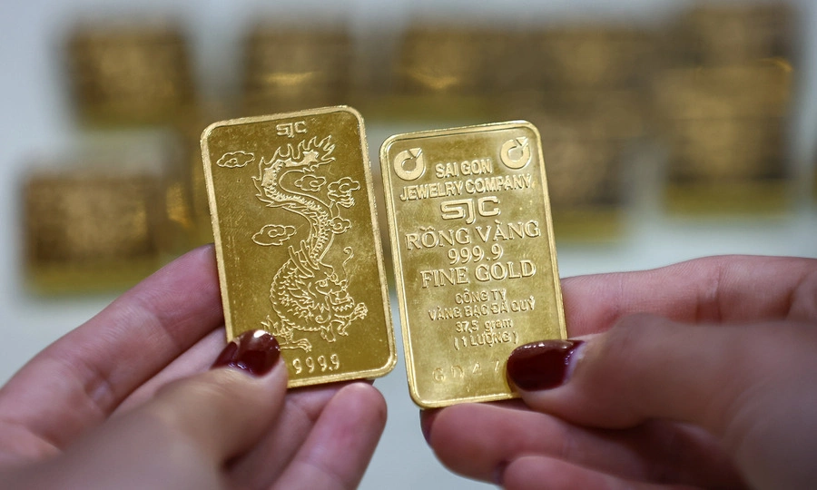 Gold prices rise