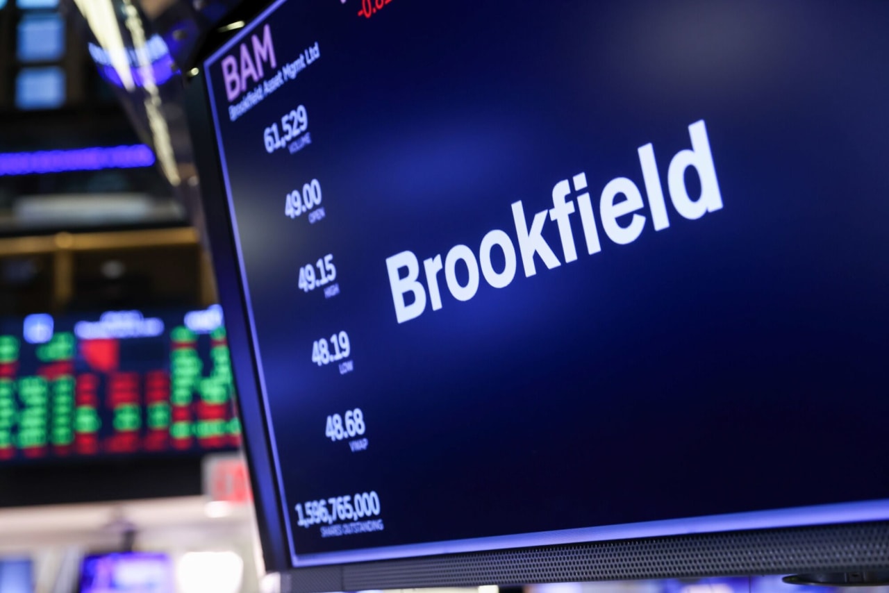 Singapore Billionaire Sues Brookfield for Allegedly Aborting Planned Real-Estate Joint Venture