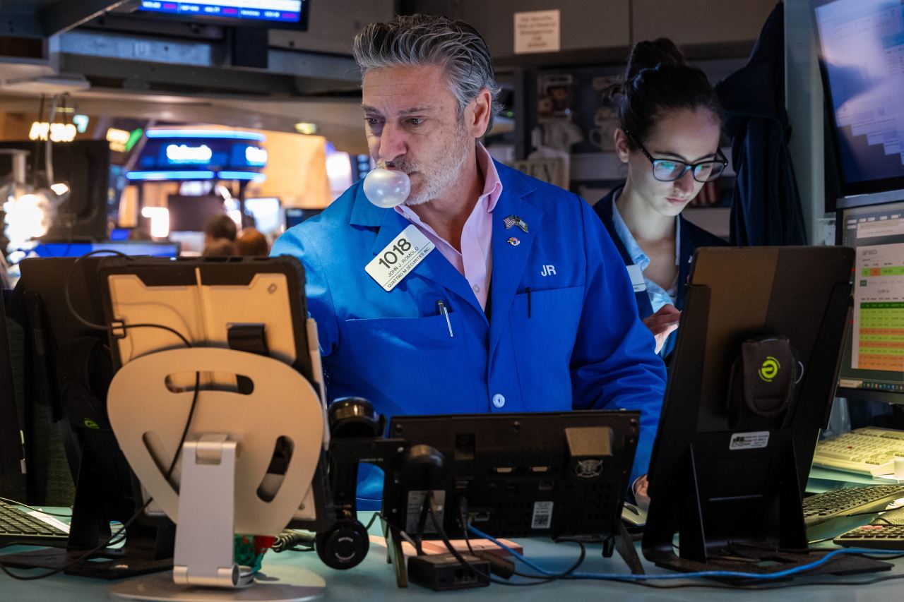 Stocks Rise After Cooler-Than-Expected July Jobs Data