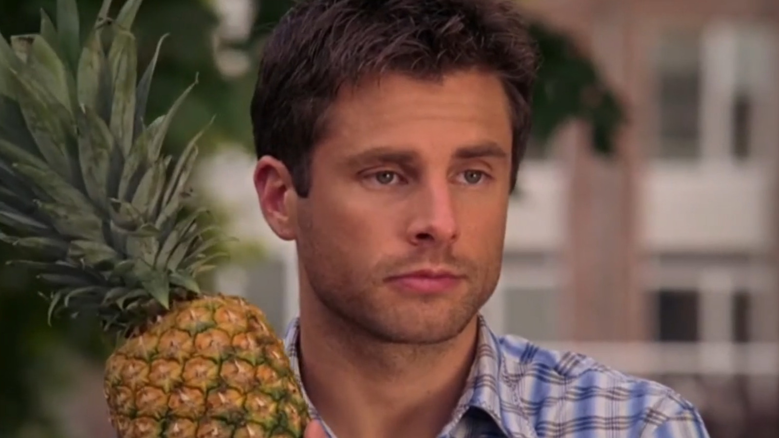 Psych's Running Pineapple Joke Came From An Improvised Line In The Pilot