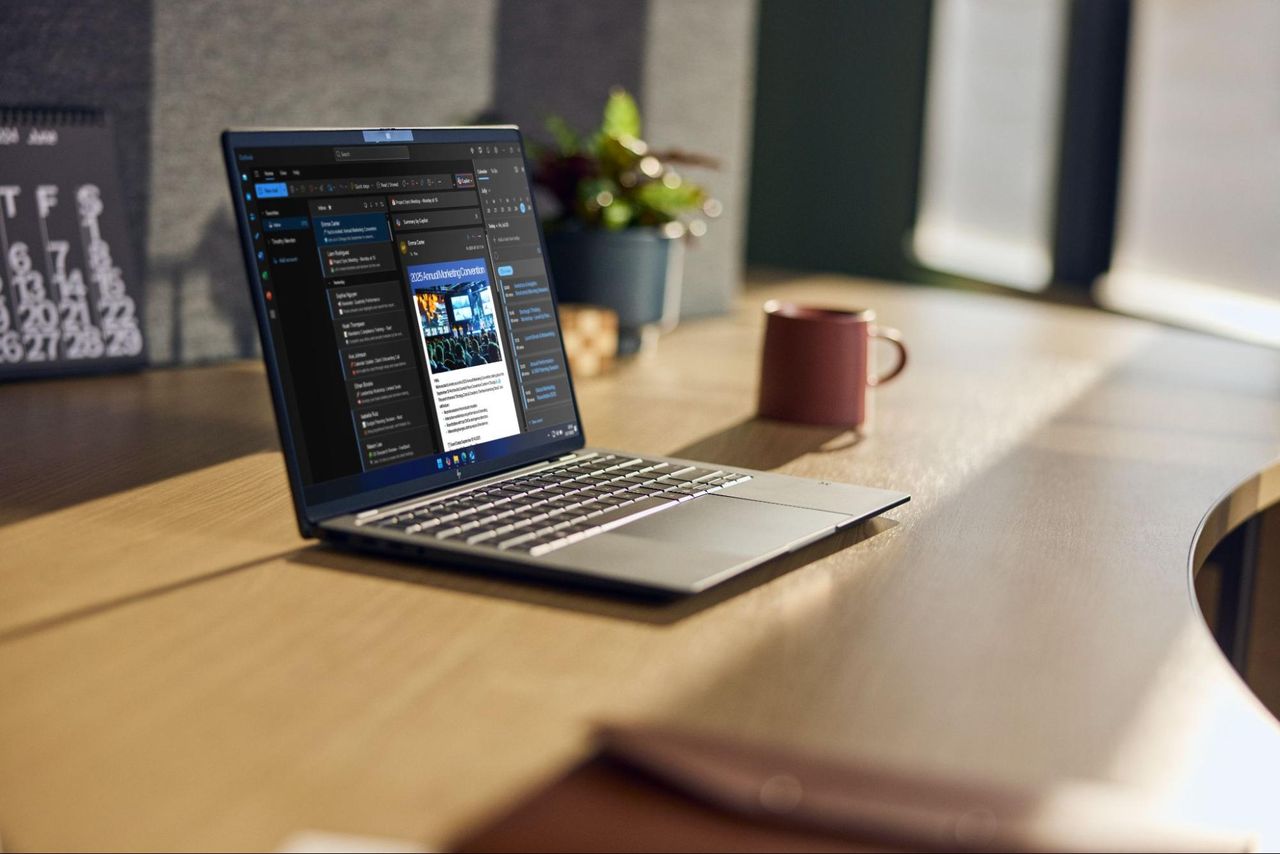 The HP EliteBook X G2i is the AI laptop built to move as fast as your business - and then some