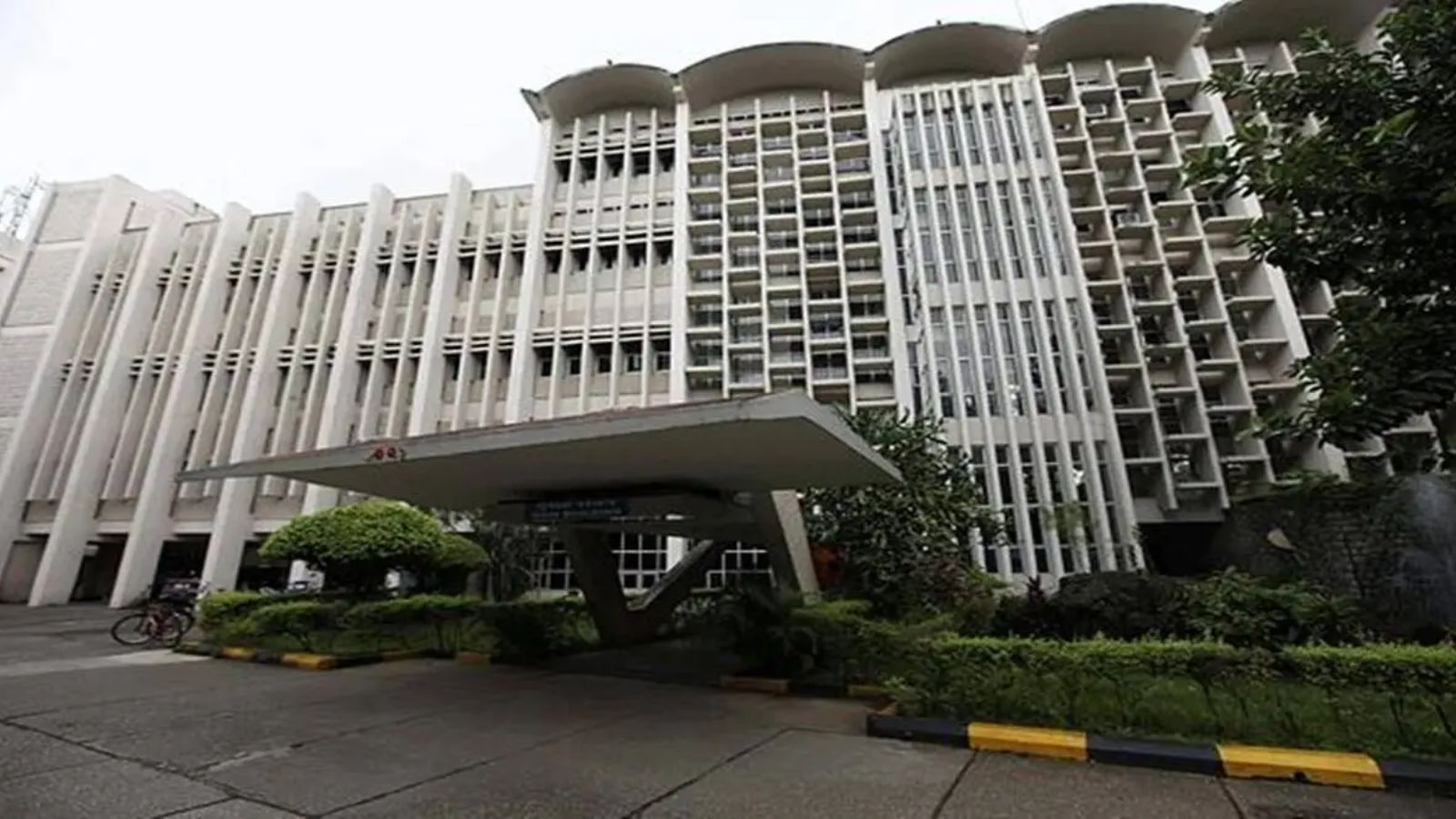 Why IIT Bombay is putting an 8-year limit on finishing PhD