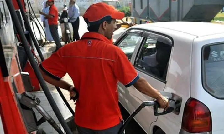 Govt reduces petrol price by Rs2.20, high-speed diesel by Rs1.50